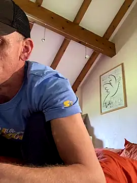 shorty-phat online show from November 10, 2025, 9:52 am