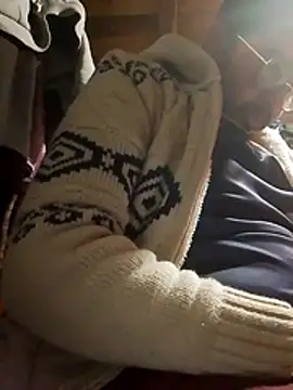 RAJV  online show from October 17, 2025, 1:53 am