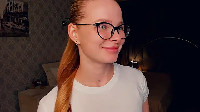 Snapshot of LibbyVenzeio chatting on November 2, 2025, 7:11 am LibbyVenzeio online show from November 2, 2025, 7:11 am