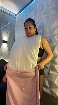 Marianasmitt online show from November 23, 2025, 11:43 am