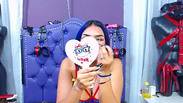 Snapshot of Sophie-dbs chatting on December 1, 2025, 10:37 pm Sophie-dbs online show from December 1, 2025, 10:37 pm