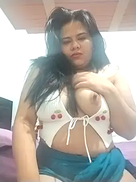 Snapshot of Tania_cruz_ chatting on November 15, 2025, 1:40 pm Tania cruz online show from November 15, 2025, 1:40 pm