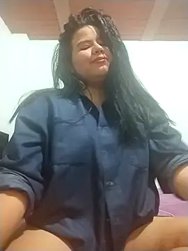 Snapshot of Tania_cruz_ chatting on November 25, 2025, 4:01 am Tania cruz online show from November 25, 2025, 4:01 am