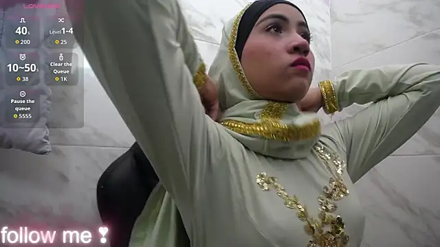 Neesha   online show from November 20, 2025, 11:54 am