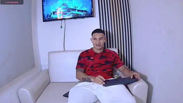 Snapshot of venedic_bull chatting on November 23, 2025, 3:50 am venedic bull online show from November 23, 2025, 3:50 am