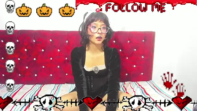 Lia Carter  online show from October 5, 2025, 1:04 am