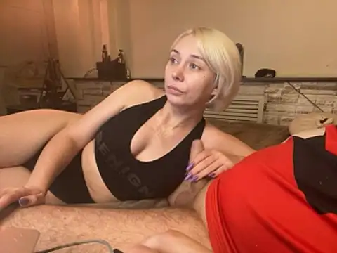 Snapshot of Sex_Vibe_couple chatting on October 24, 2025, 5:09 pm Sex Vibe couple online show from October 24, 2025, 5:09 pm