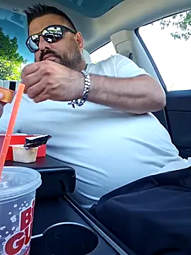 Snapshot of Roddog18 chatting on October 20, 2025, 9:04 pm Roddog18 online show from October 20, 2025, 9:04 pm