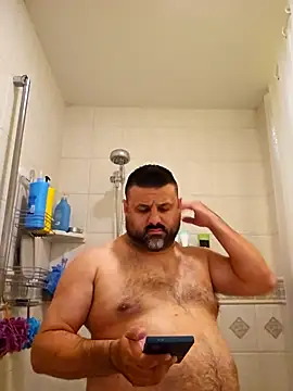 Snapshot of Roddog18 chatting on November 24, 2025, 5:51 am Roddog18 online show from November 24, 2025, 5:51 am