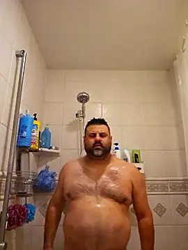 Snapshot of Roddog18 chatting on November 26, 2025, 6:47 am Roddog18 online show from November 26, 2025, 6:47 am