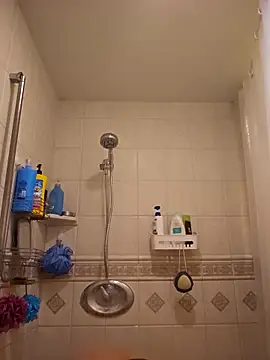 Snapshot of Roddog18 chatting on November 29, 2025, 8:17 am Roddog18 online show from November 29, 2025, 8:17 am