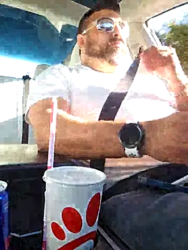 Snapshot of Roddog18 chatting on December 4, 2025, 10:29 pm Roddog18 online show from December 4, 2025, 10:29 pm