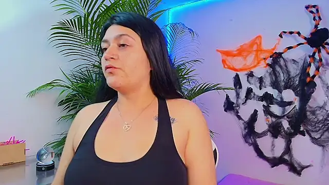 alejitasweet online show from October 19, 2025, 3:29 am