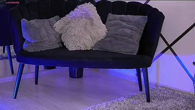 AuroraSins online show from October 21, 2025, 5:52 am