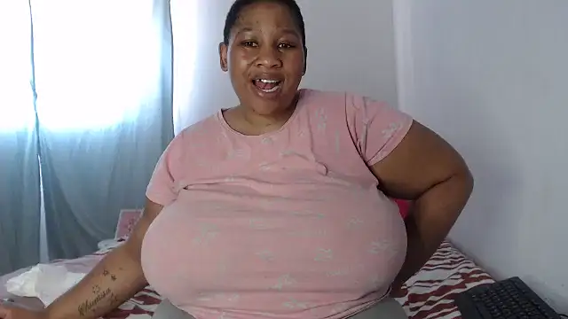 PIXIEBITCHXXX26 online show from October 24, 2025, 11:39 am