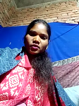 dayna2 online show from November 26, 2025, 4:19 pm