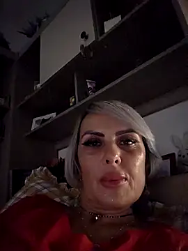 Snapshot of KirraWhite chatting on October 21, 2025, 6:08 pm KirraWhite online show from October 21, 2025, 6:08 pm