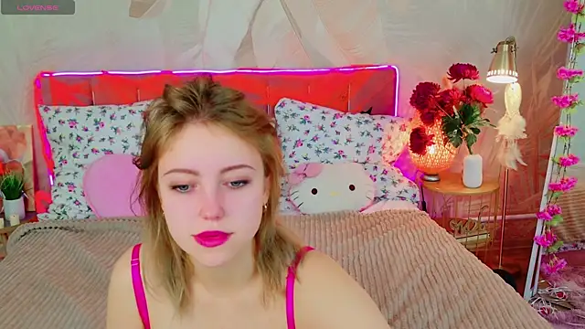 Stellahaart online show from November 1, 2025, 5:20 am