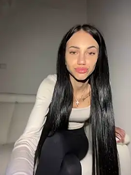 ilariea girl online show from October 6, 2025, 8:28 pm