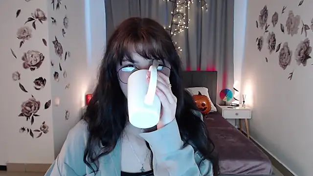 MileyRood online show from November 5, 2025, 11:27 pm