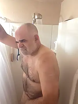 DeeBestEver online show from October 14, 2025, 12:44 am