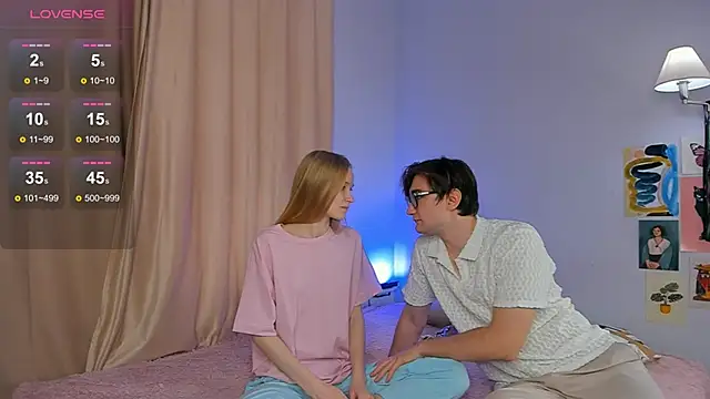 Snapshot of LoversFire chatting on October 8, 2025, 12:25 pm LoversFire online show from October 8, 2025, 12:25 pm