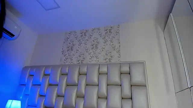 Peyton louise online show from November 11, 2025, 5:24 pm