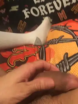 Snapshot of daddydannyboy13 chatting on December 20, 2025, 12:01 pm daddydannyboy13 online show from December 20, 2025, 12:01 pm