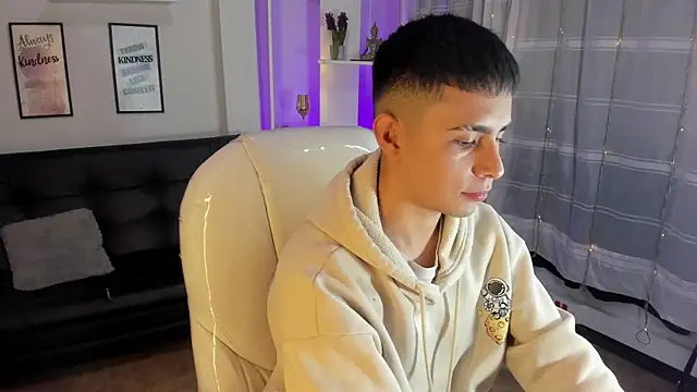 Snapshot of Nyko_ds chatting on November 1, 2025, 4:03 am Nyko ds online show from November 1, 2025, 4:03 am