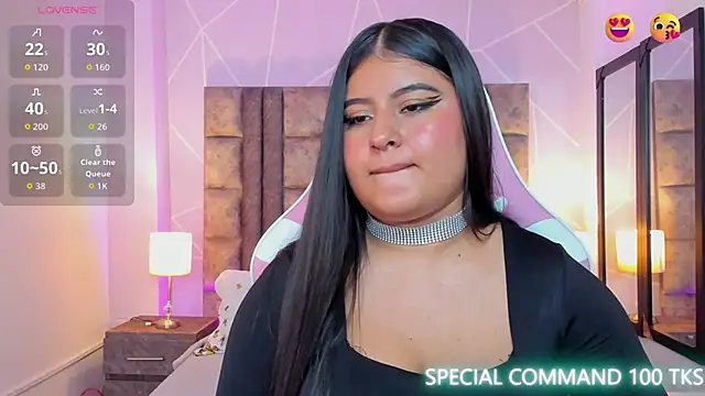 AnnaSwift  online show from December 17, 2025, 12:33 pm