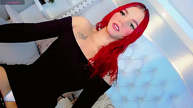 Snapshot of Saraa_Jone chatting on November 22, 2025, 12:04 pm Saraa Jone online show from November 22, 2025, 12:04 pm