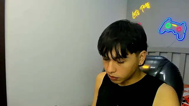 Snapshot of StiwenTwink chatting on October 10, 2025, 7:24 pm StiwenTwink online show from October 10, 2025, 7:24 pm