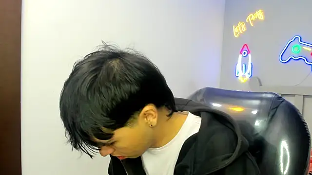 Snapshot of StiwenTwink chatting on October 11, 2025, 1:42 pm StiwenTwink online show from October 11, 2025, 1:42 pm