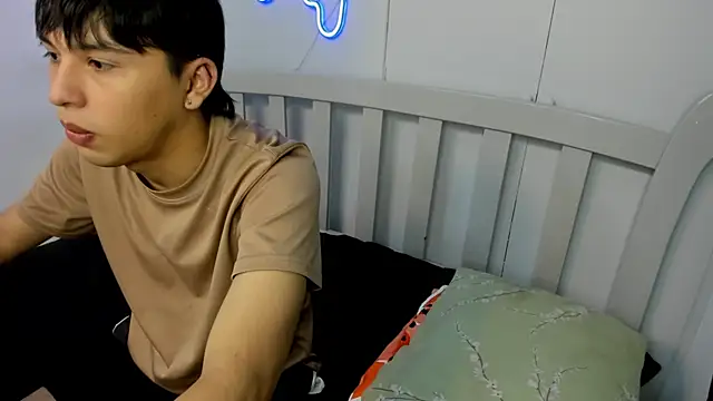 Snapshot of StiwenTwink chatting on November 27, 2025, 2:41 pm StiwenTwink online show from November 27, 2025, 2:41 pm