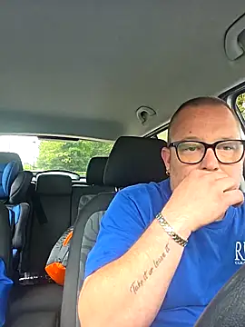 Snapshot of hot-brabo chatting on October 3, 2025, 2:47 pm hot-brabo online show from October 3, 2025, 2:47 pm