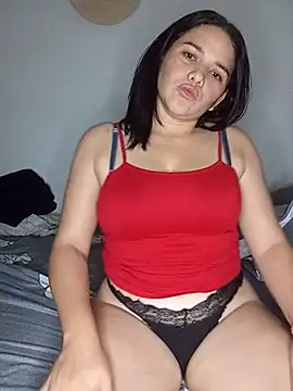 Snapshot of andrea_smitth chatting on October 23, 2025, 5:18 am andrea smitth online show from October 23, 2025, 5:18 am