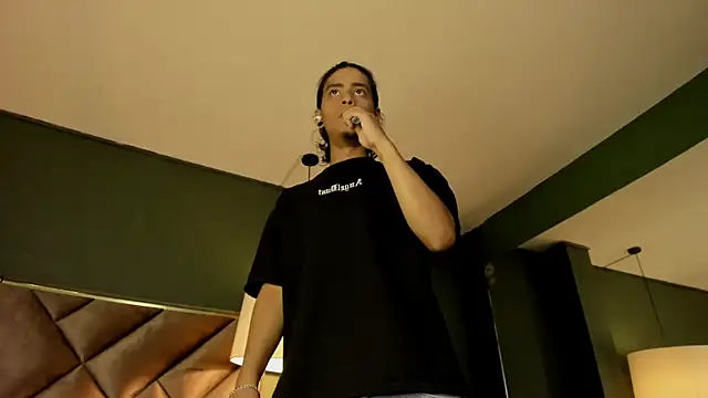 Dickie Dicking online show from November 10, 2025, 9:47 pm