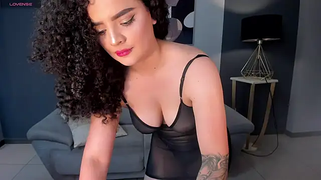 Snapshot of KylieJenkins chatting on October 28, 2025, 3:58 pm KylieJenkins online show from October 28, 2025, 3:58 pm