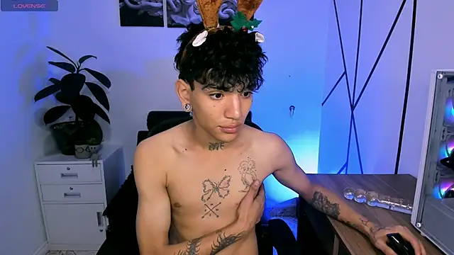 Snapshot of todoroki_g chatting on December 18, 2025, 1:39 pm todoroki g online show from December 18, 2025, 1:39 pm