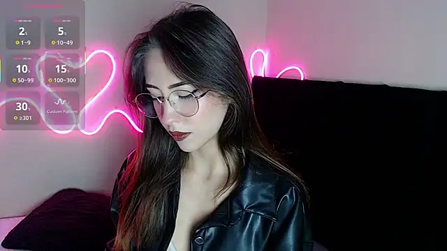 fanyabbey online show from October 14, 2025, 5:19 am