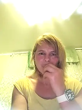 Snapshot of Masha412111 chatting on October 13, 2025, 8:53 pm Masha412111 online show from October 13, 2025, 8:53 pm