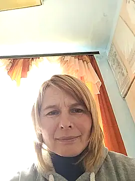 Snapshot of Masha412111 chatting on October 20, 2025, 8:04 am Masha412111 online show from October 20, 2025, 8:04 am