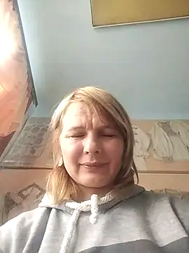 Snapshot of Masha412111 chatting on November 20, 2025, 8:14 am Masha412111 online show from November 20, 2025, 8:14 am