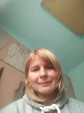 Snapshot of Masha412111 chatting on November 21, 2025, 10:25 am Masha412111 online show from November 21, 2025, 10:25 am