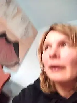 Snapshot of Masha412111 chatting on December 3, 2025, 12:25 pm Masha412111 online show from December 3, 2025, 12:25 pm