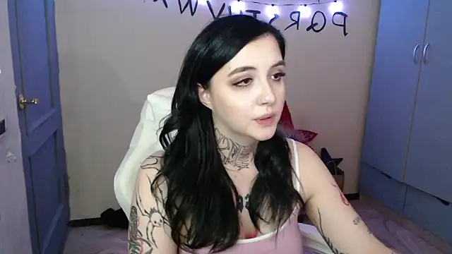 Rin andersonn online show from November 26, 2025, 8:21 pm