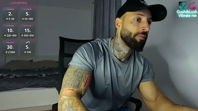 MasculineGuy99 online show from October 18, 2025, 4:37 am