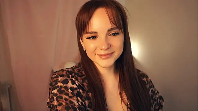 Snapshot of GudrunBane chatting on October 19, 2025, 7:36 pm GudrunBane online show from October 19, 2025, 7:36 pm