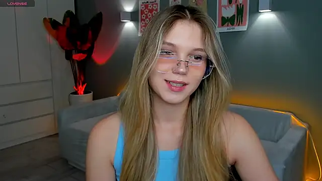 linakorvin online show from November 5, 2025, 1:11 pm