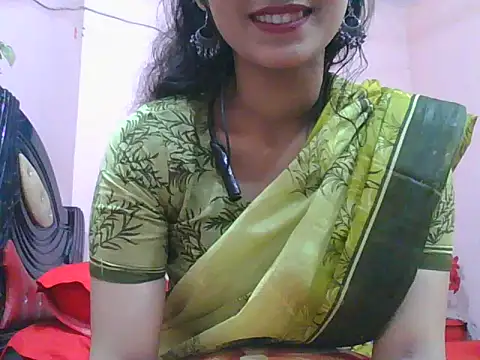 Snapshot of night_queeen7 chatting on October 22, 2025, 7:13 pm night queeen7 online show from October 22, 2025, 7:13 pm